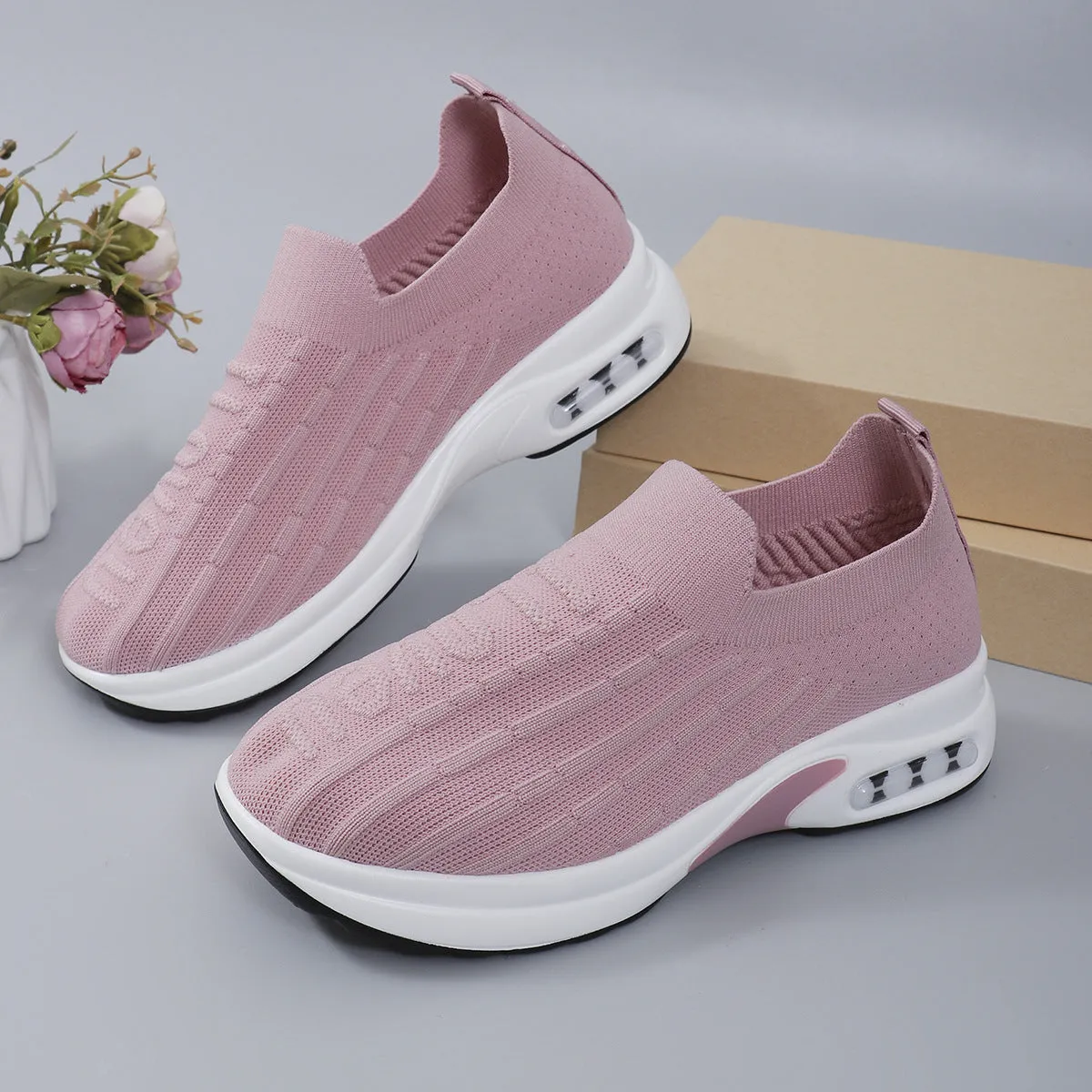 WomenRound Toe Mesh Loafers (5-10.5)
