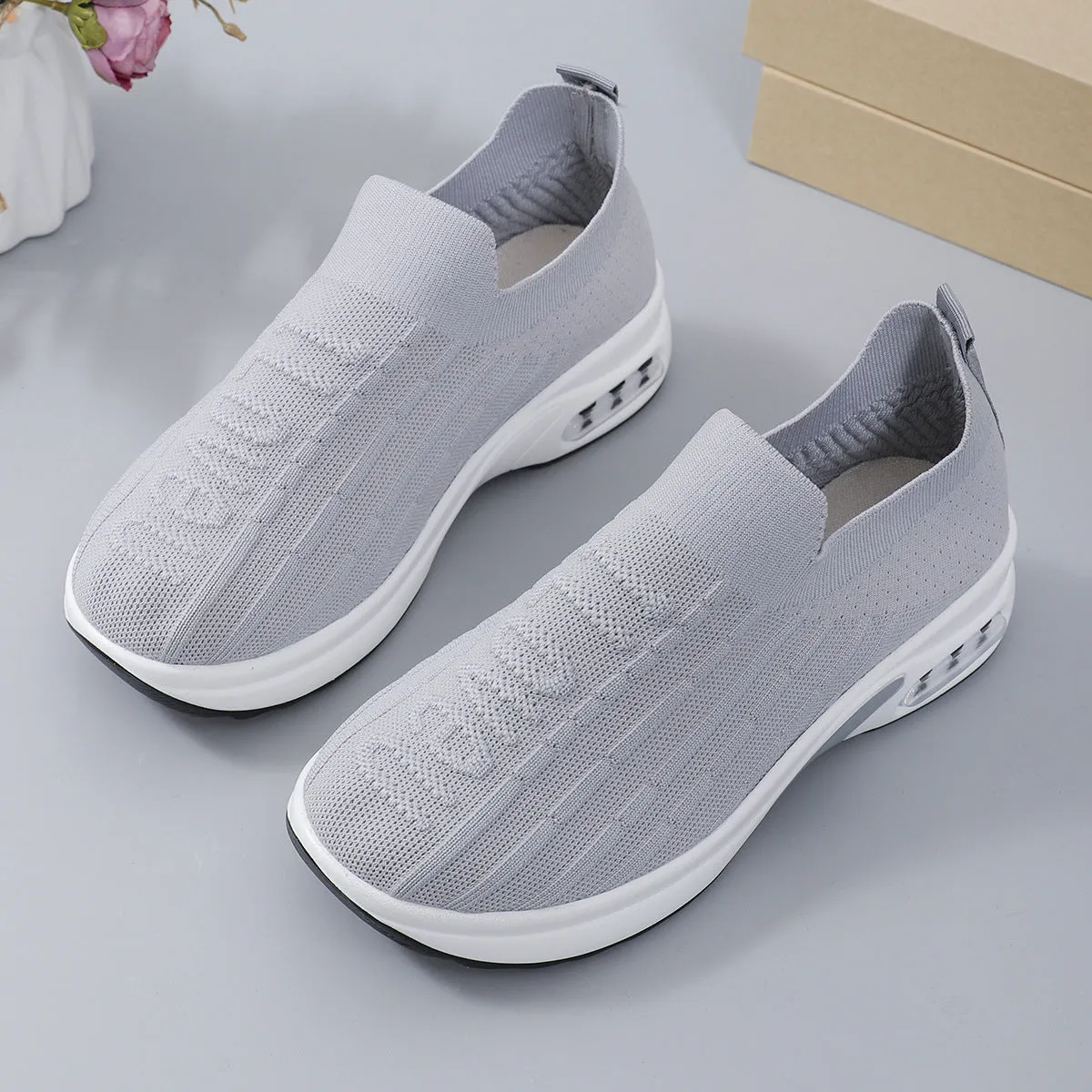 WomenRound Toe Mesh Loafers (5-10.5)